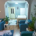 Central & Seaside Apartment With Shisha