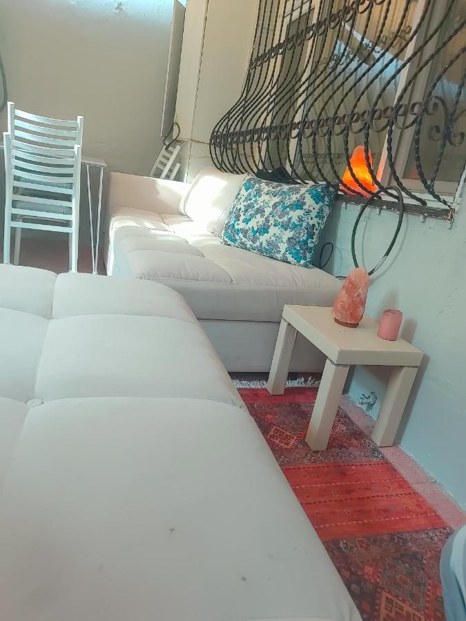 Apartment & Seaside With Shisha